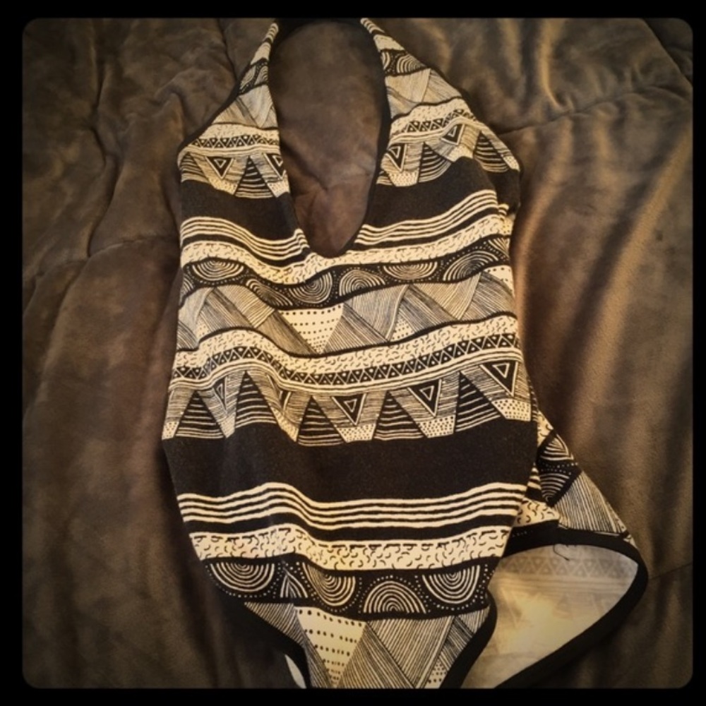 American Apparel Tribal Print black/white bodysuit